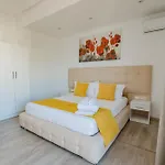 Отель Aloha 3*
