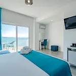 Aloha Отель 3*