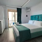 Aloha Отель 3*