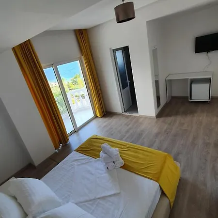 Hotel Aloha Sarande